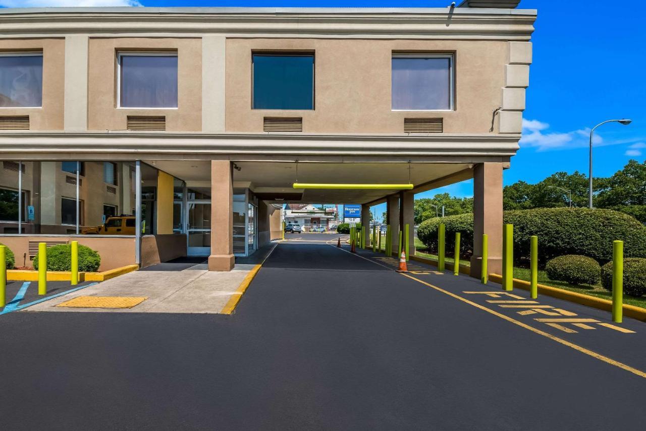 Rodeway Inn Philadelphia Bagian luar foto
