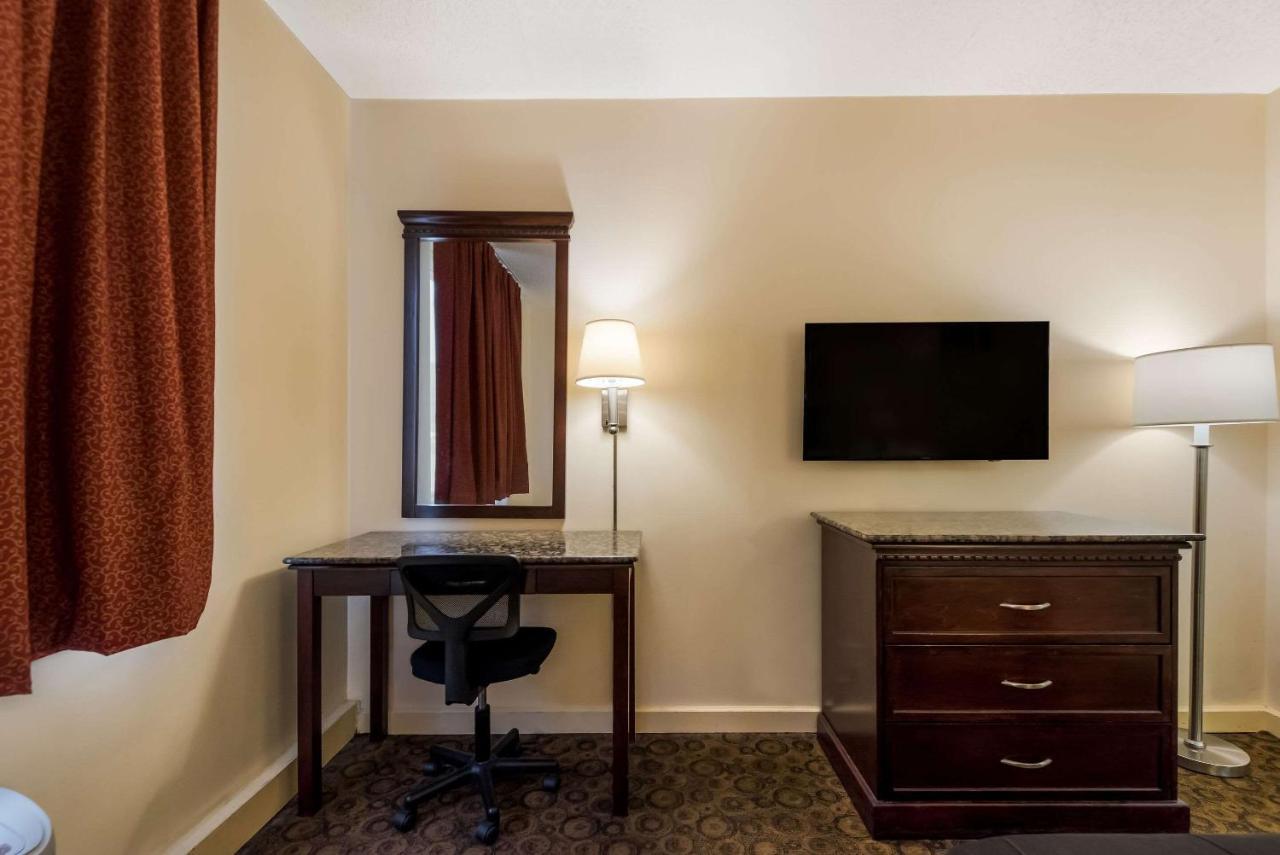 Rodeway Inn Philadelphia Bagian luar foto