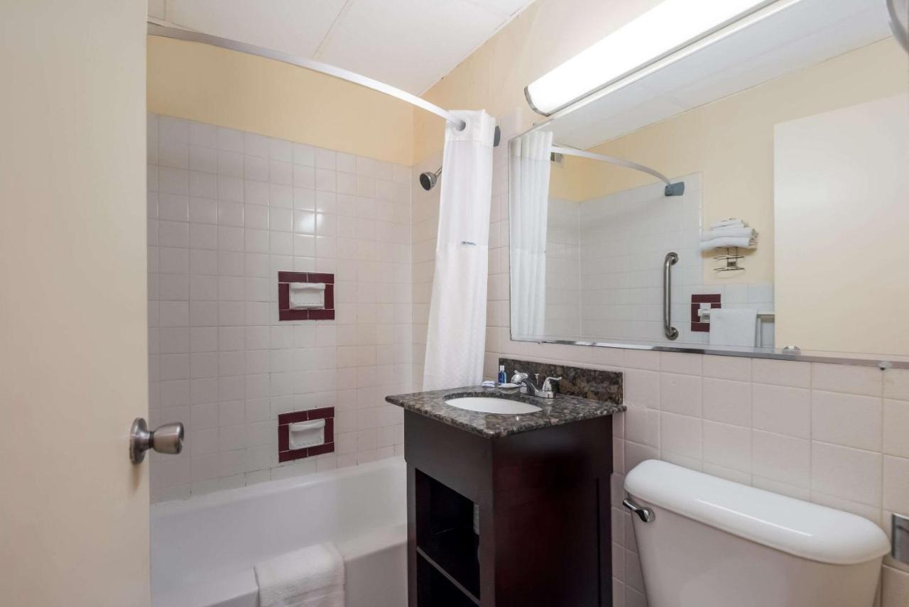 Rodeway Inn Philadelphia Bagian luar foto