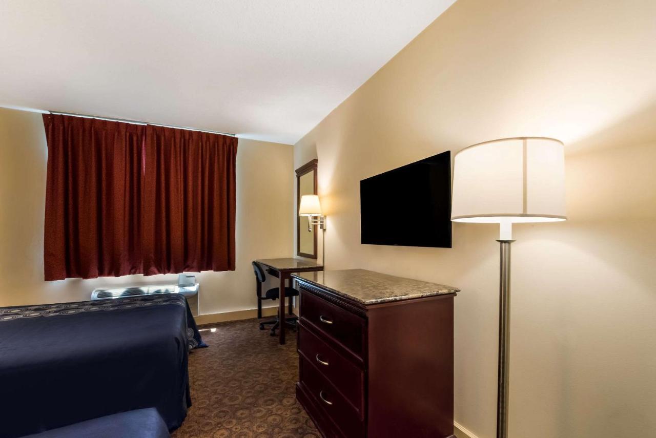 Rodeway Inn Philadelphia Bagian luar foto